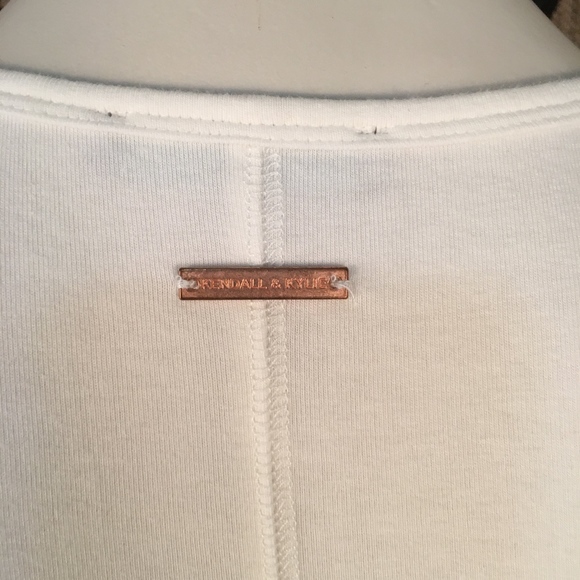 4/$20 Kendall & Kylie Kalifornia for Lovers Top - Picture 4 of 7